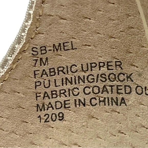 Blue Betsey Johnson Size 7 Mel Jeweled Silver Block Heels Dress Sandals Shoes - Picture 14 of 15